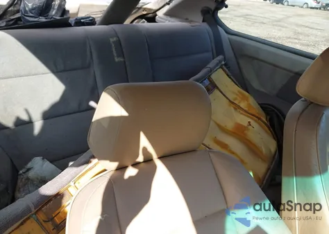 1996 BMW 318 Ti z USA, uszkodzony, nr VIN WBACG7328TAS95827